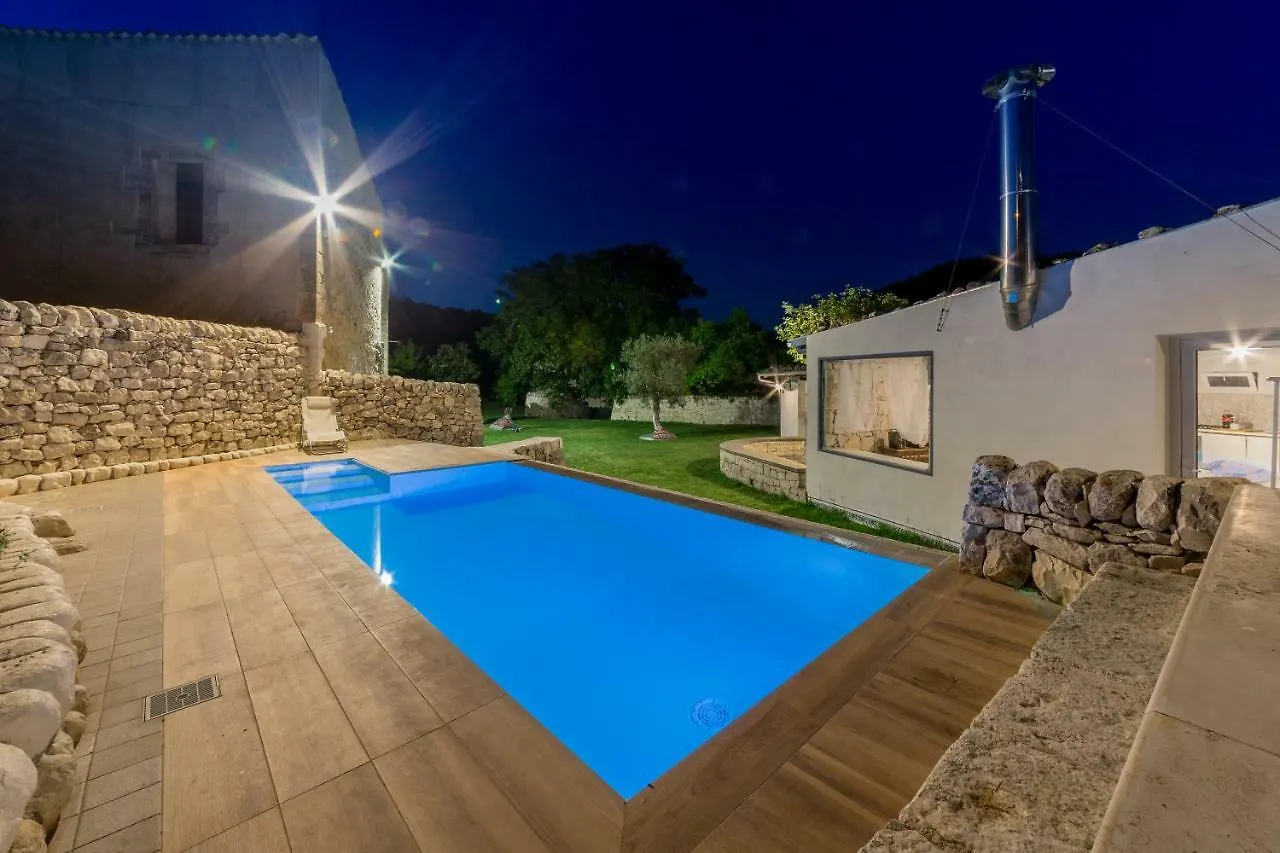 Villa Tipica 